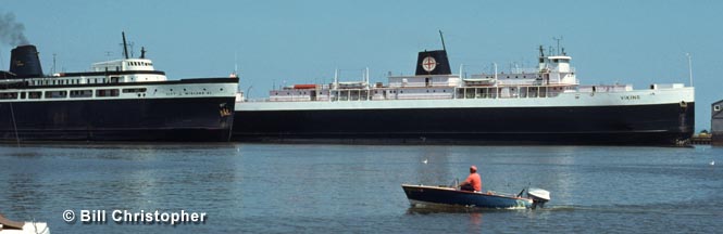 S.S. City of Midland 41 and M.V. Viking in Kewaunee Harbor